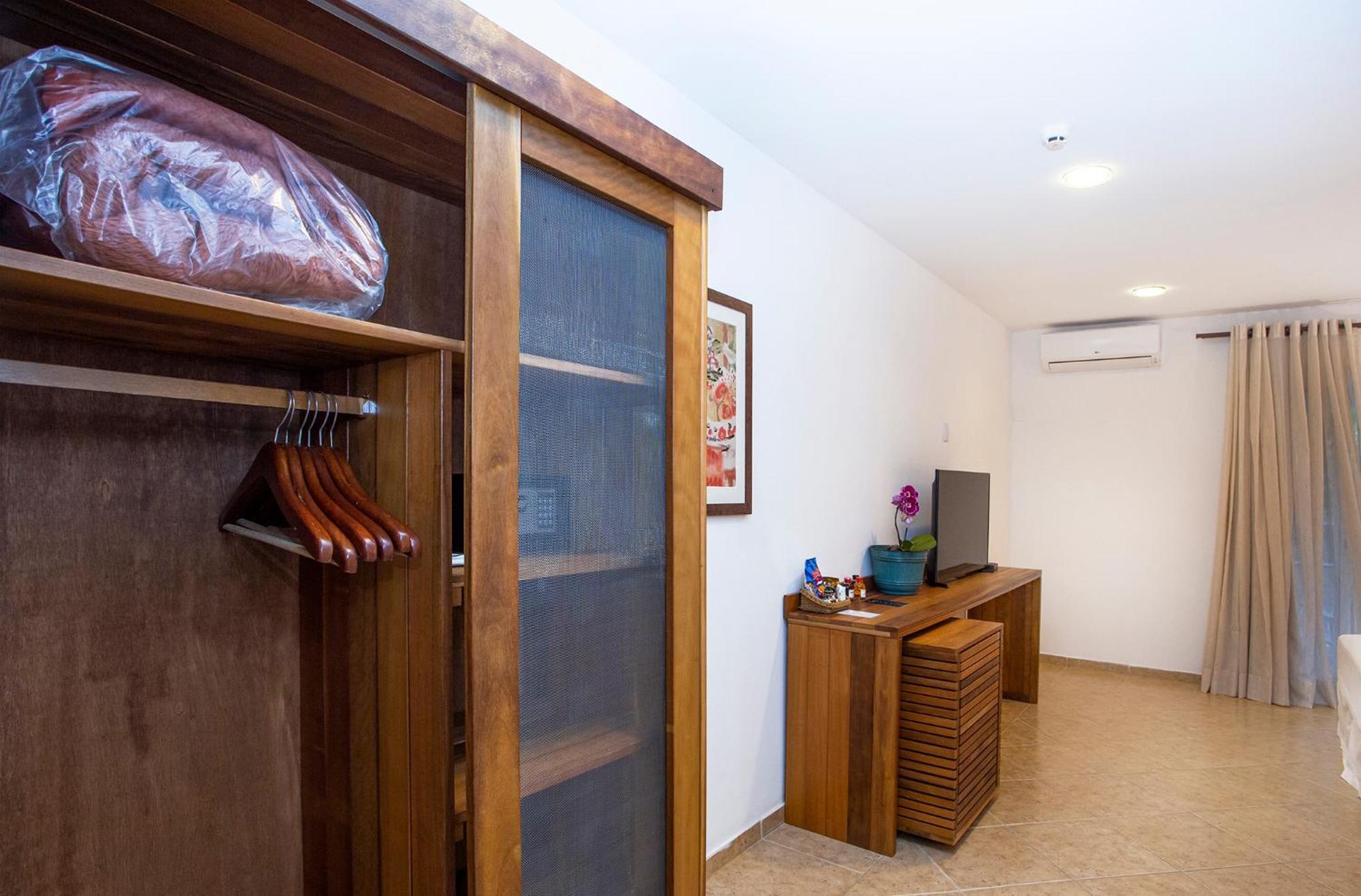 Hotel Mercedes Ilhabela Kültér fotó
